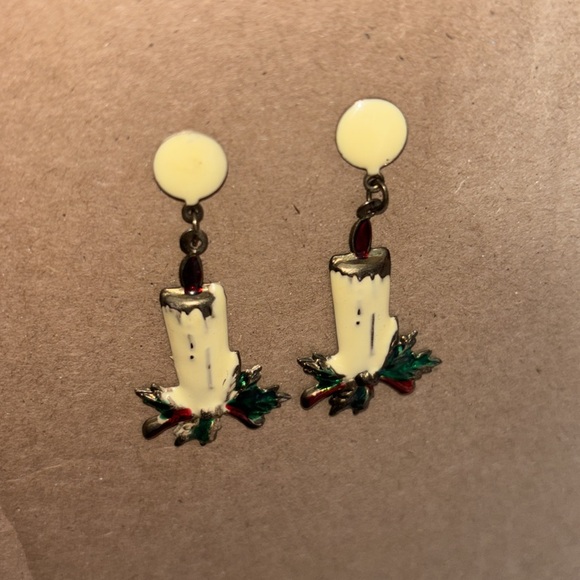 EUC vintage candle holiday earrings. 2” x .75” stud earring off white red green - Picture 4 of 6